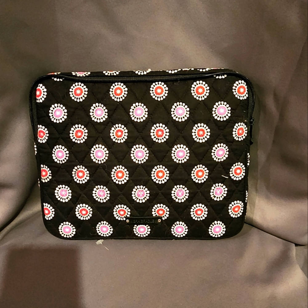 Vera Bradley E-Reader Sleeve 14361-341 PARISIAN POM POMS
